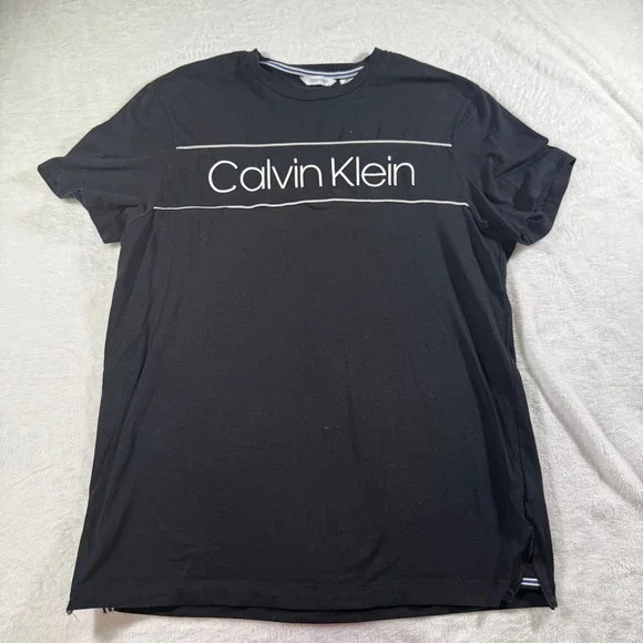 Michael Kors,Puma, Calvin Klein Bundle Size Medium - Picture 14 of 15